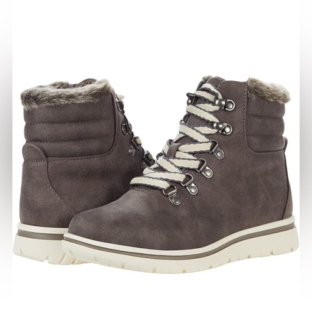 Cliffs by White Mountain
Women's Hallett Lace-Up Booties